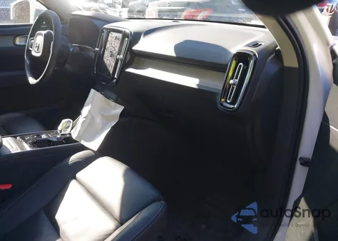 2025 Volvo Xc40 B5 Plus Bright Theme from USA, damaged, VIN YV4L12UE9S2516390